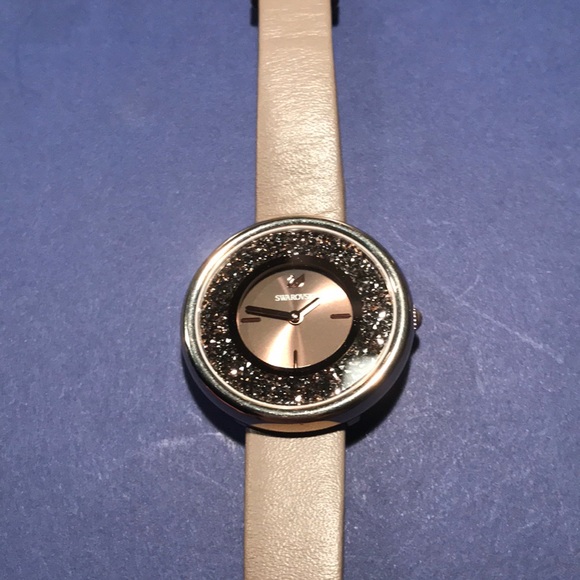 Beautiful Authentic Swarovski Ladies watch $380 retail. Stardust leather watch - Picture 5 of 12